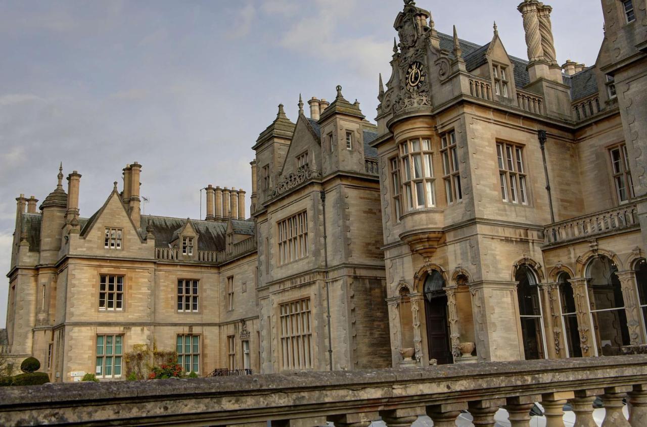 Stoke Rochford Hall Grantham Exteriör bild